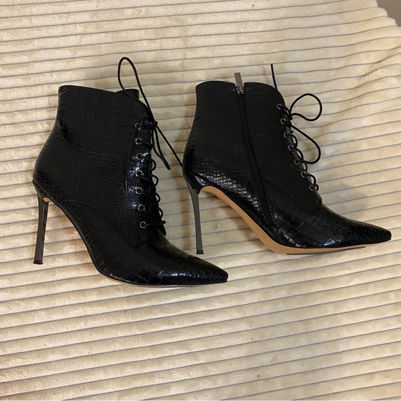 Wet Kiss Black Ankle Boots Stiletto Heel Pointed Toe Size 10 - Picture 7 of 13